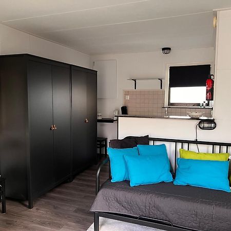 Gezellig Gastenverblijf In Het Centrum Burgh-Haamstede Luaran gambar